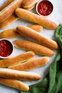 Breadsticks Nutrition