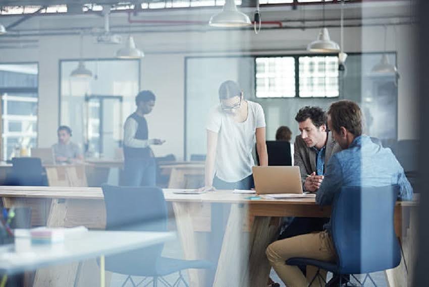 How a Web Designing Company Helps Businesses Grow Online